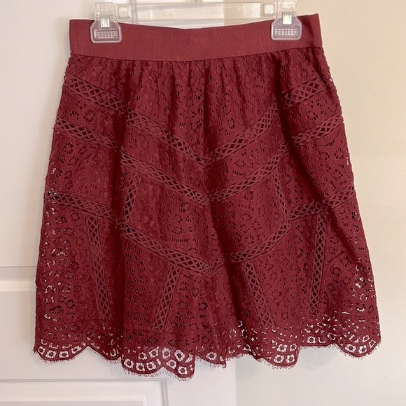 Ann Taylor Burgundy Lace Skirt - Picture 1 of 7